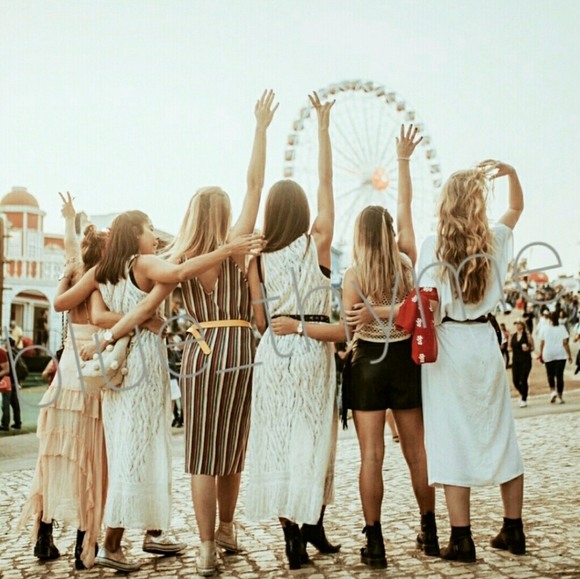 Zara TRAFALUC Lace Dress - Picture 1 of 8